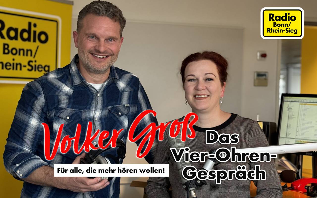 Links im Bild Volker Groß, Chefredakteur von Radio Bonn/ Rhein-Sieg und links daneben, Katja Dörner, Oberbürgermeisterin von Bonn