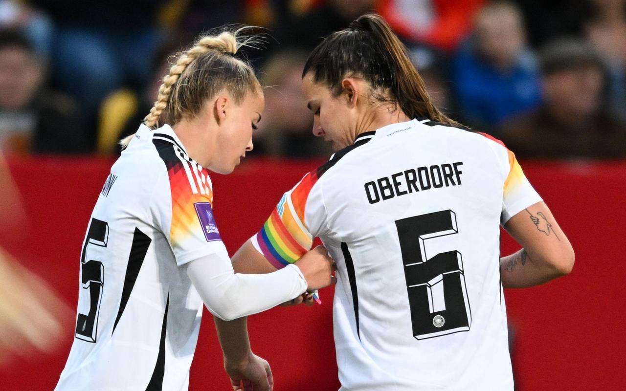 Giulia Gwinn und Lena Oberdorf