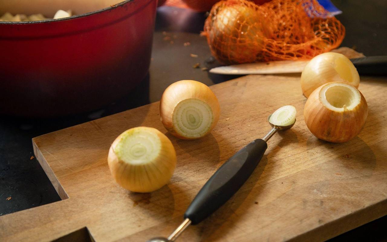 Aushöhlen der Zwiebel