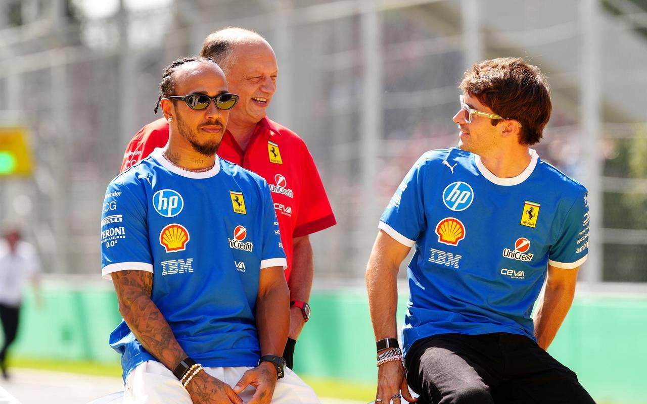 Die beiden Ferrari-Fahrer und ihr Teamchef