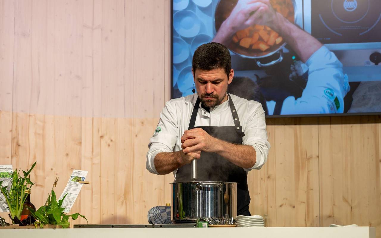 Bio-Spitzenkoch Sebastian Junge auf der Grünen Woche