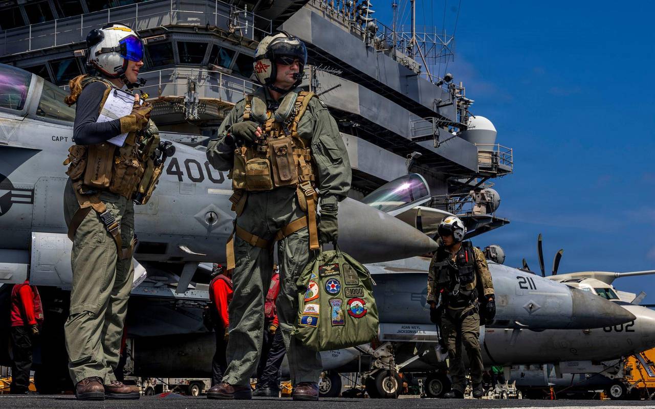 Flugzeugträger USS Abraham Lincoln im indischen Ozean