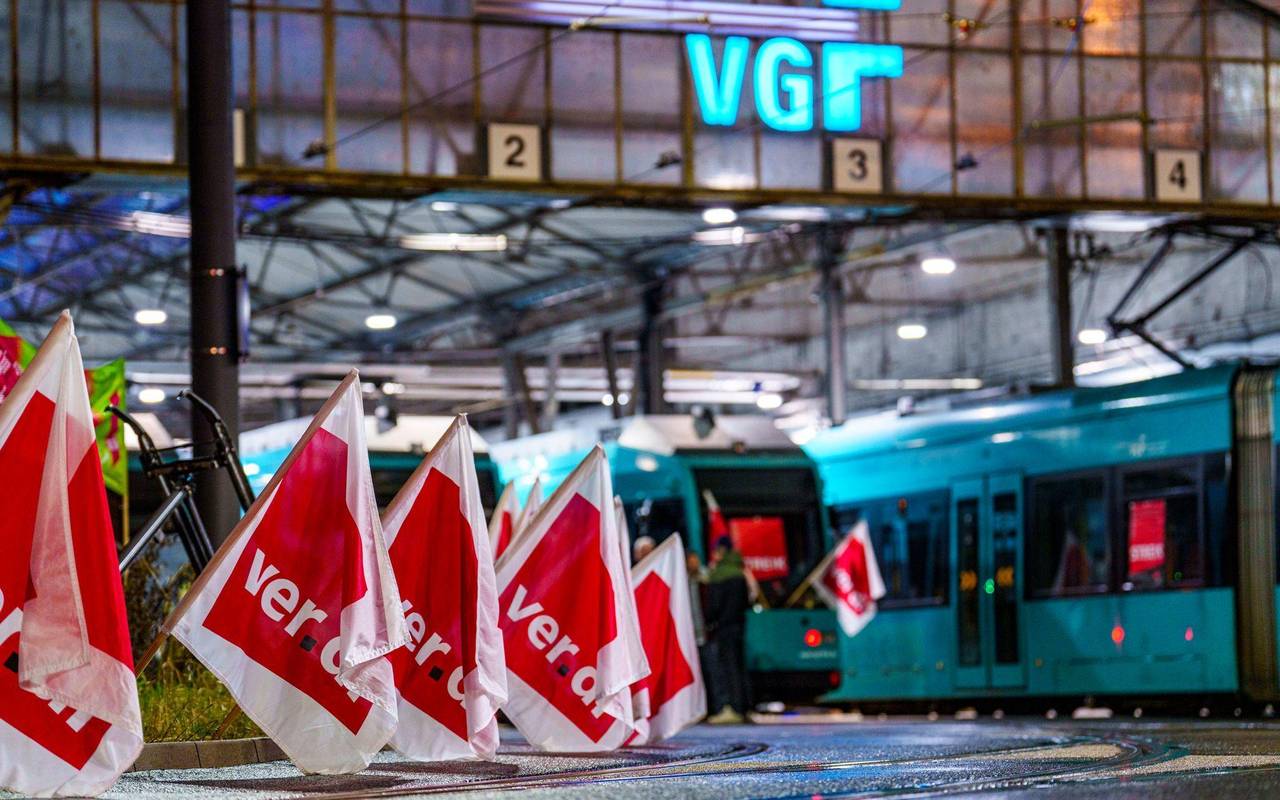 Warnstreik im ÖPNV in Hessen