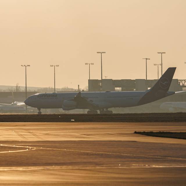 Iran-Krieg - Erster Evakuierungsflug aus Oman