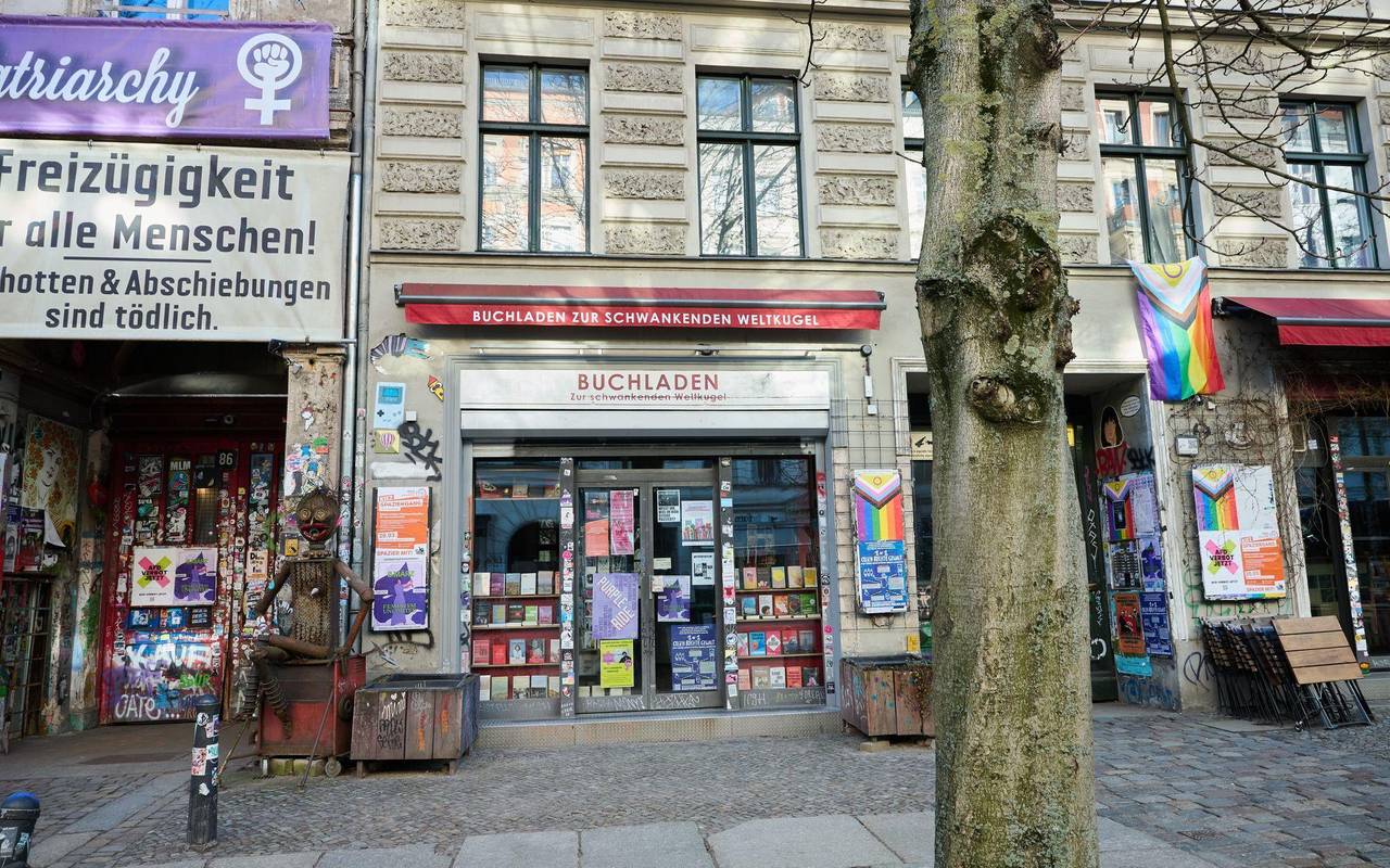 Buchhandlung "Zur schwankenden Weltkugel" in Berlin