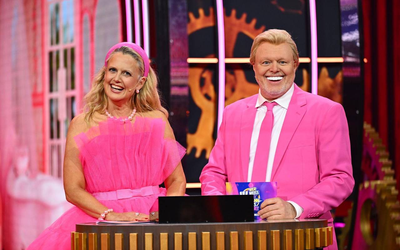 Raab überrascht in neuer Show mit Outfit