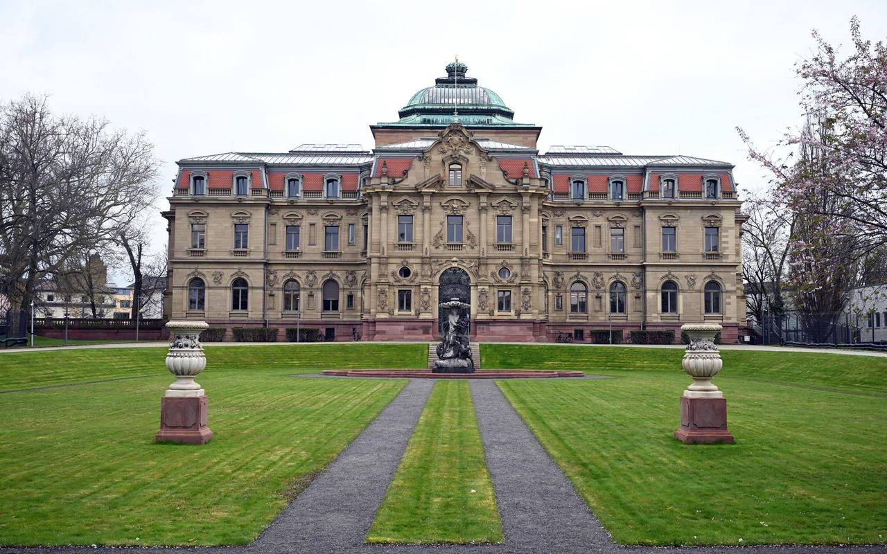 BGH zu Werbung für ärztliche Behandlung mit Cannabi