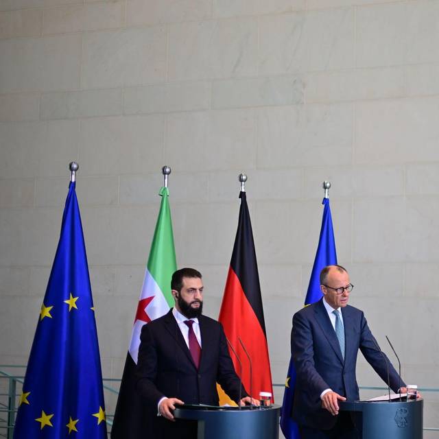 Syriens Übergangspräsident Ahmed al-Scharaa besucht Berlin