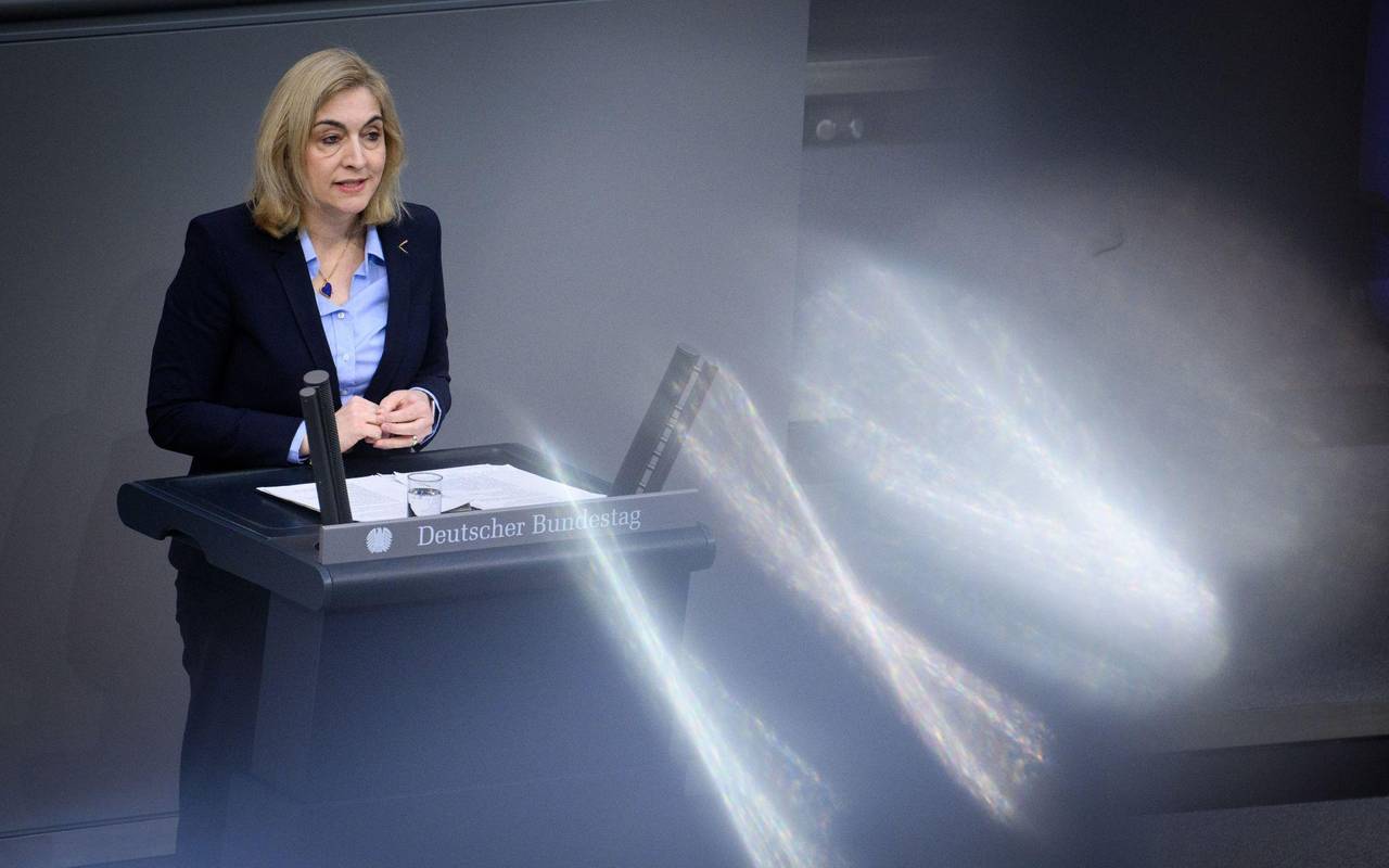 Im Proteststurm: Wo Streitpunkte in Warkens Sparpaket sind