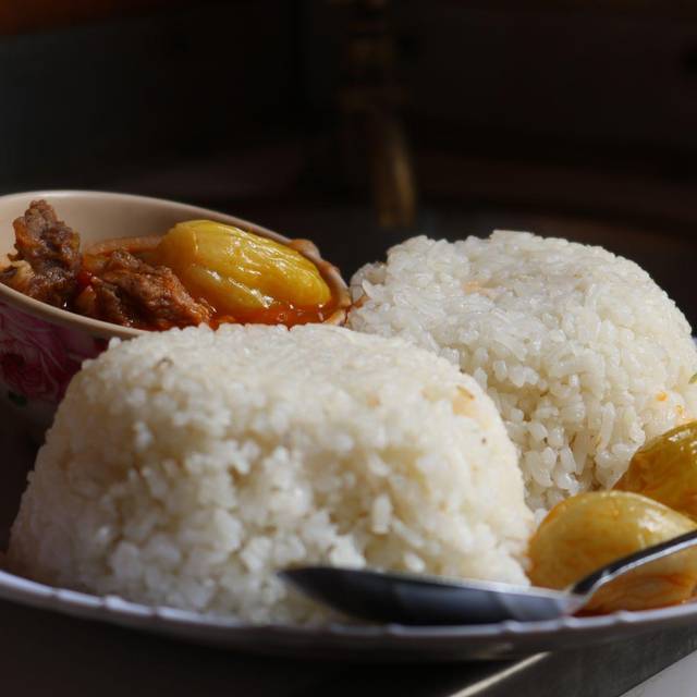 Reis mit Fleisch und Gemüse