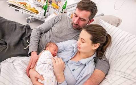 Nicole Alexandra ist das erste Neugeborene des Jahres 2026 am UKB