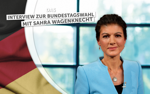 Sahra Wagenknecht (BSW-Vorsitzende) schaut lächelnd in die Kamera