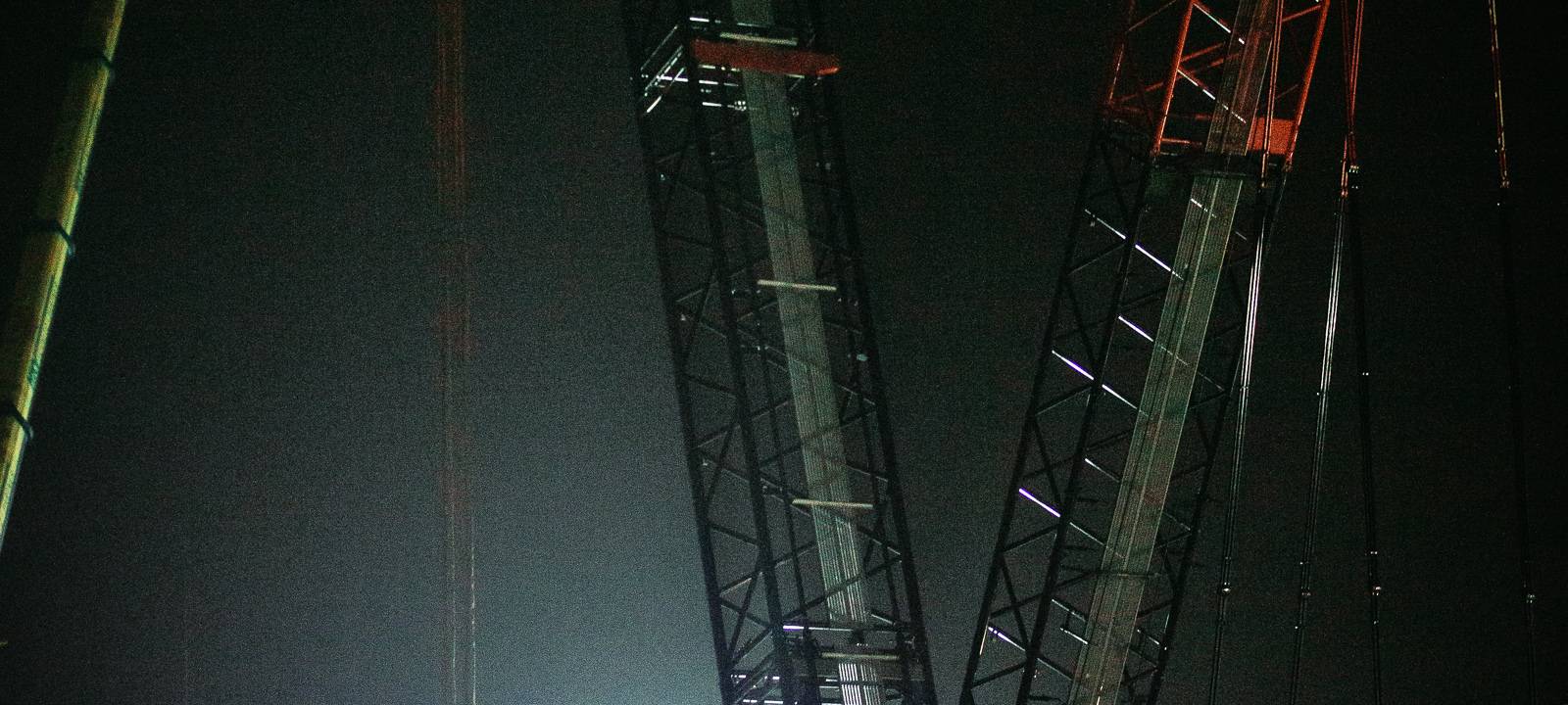 Erste Stahlträger für die neue Viktoriabrücke