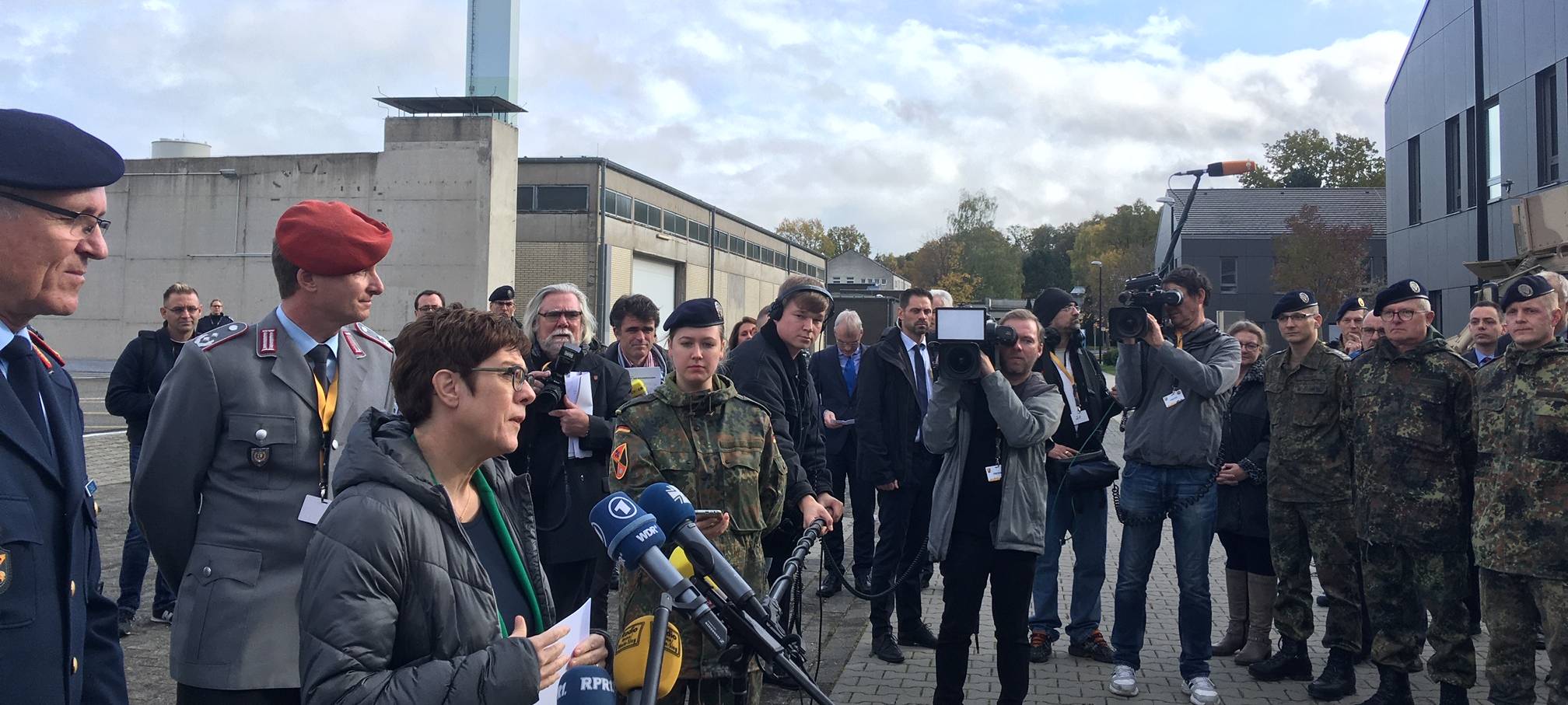 Bundesregierung informiert in Bonn über Corona-Virus