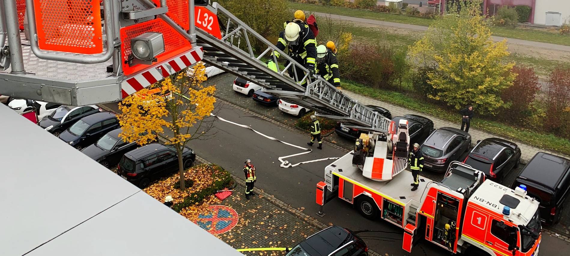 Brand am Fitnesstudio auf Baskets-Gelände