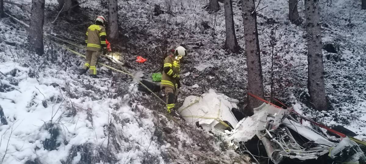 Flugzeug aus Hangelar stürzt ab - ein Mann stirbt