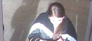 Fahndung nach unbekannter Frau