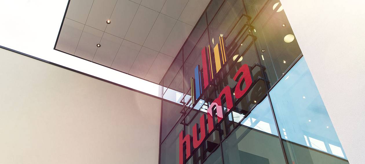 Unbekannte haben das HUMA-Einkaufszentrum beschädigt