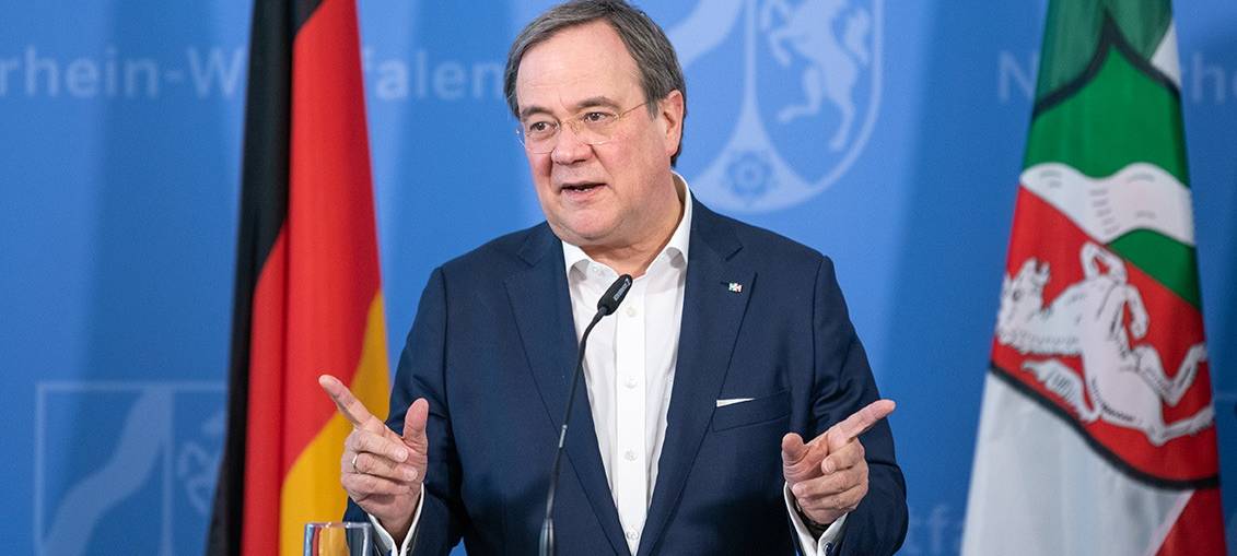 Forderung: Armin Laschet soll "Bonn-Berlin-Vertrag" umsetzen