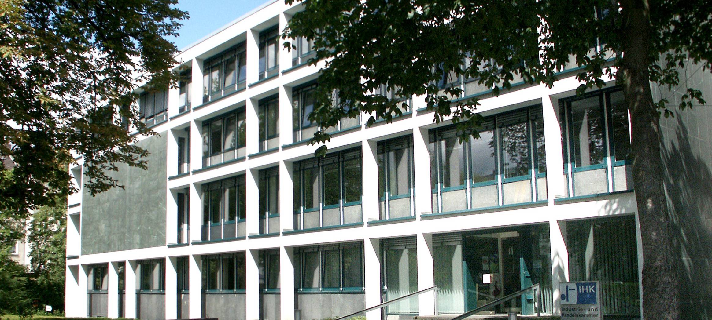 IHK will Unternehmen bei Fluthilfe-Anträgen unterstützen