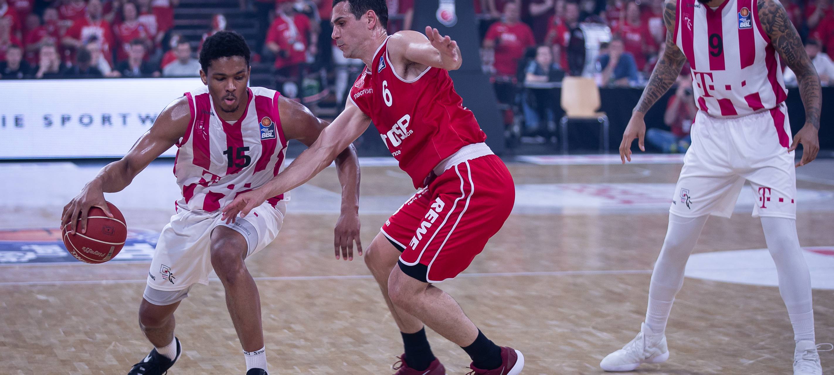 Telekom Baskets sind in Venedig zu Gast