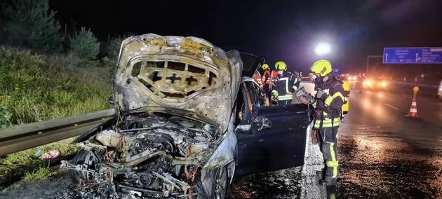 Brennendes Auto auf A3 gelöscht