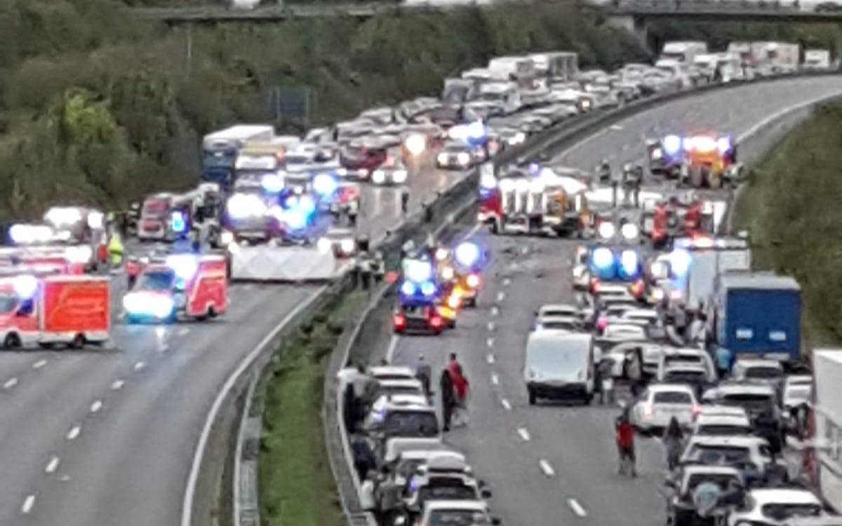 Tote Nach Geisterfahrer Unfall Auf Der A3 Bei Konigswinter Radio Bonn Rhein Sieg