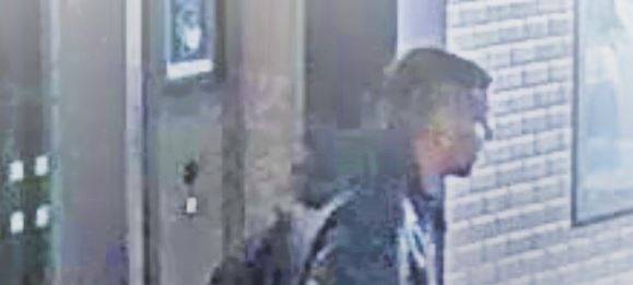 Taxifahrer ausgeraubt - Polizei fahndet nach Unbekanntem