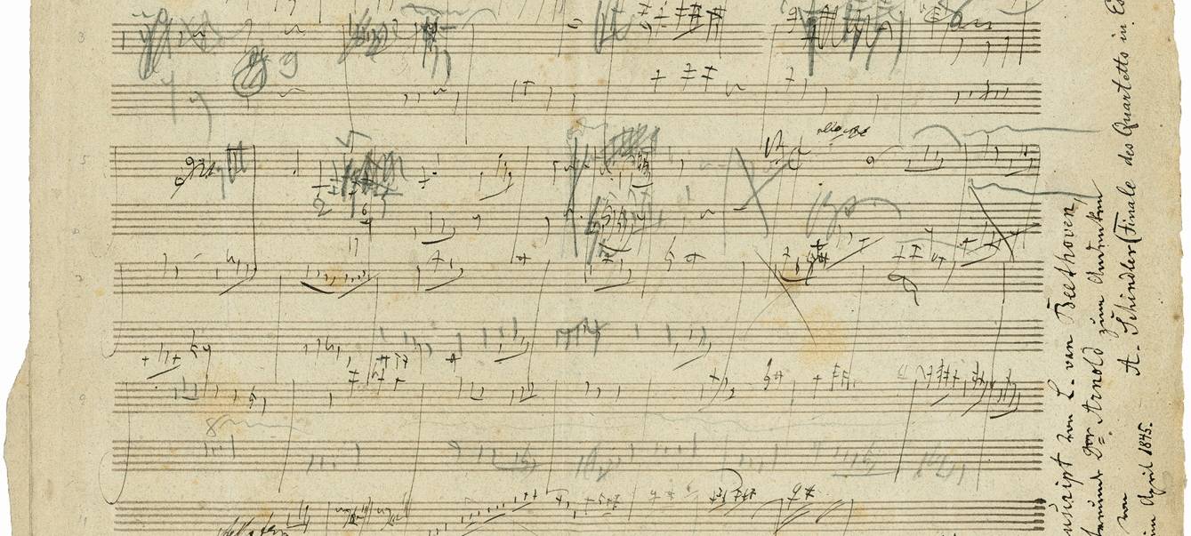 Originale Notenblatt-Skizze von Beethoven im Beethoven-Haus