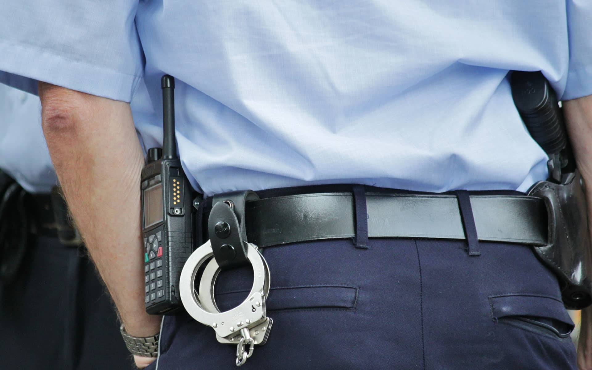 Schwerverletzter lag vor Drogerie - Mordkommission ermittelt