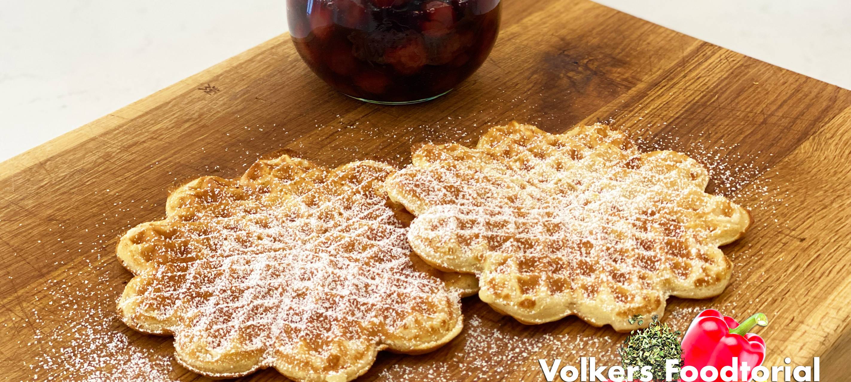 Volkers Foodtorial - Zimtwaffeln mit heißen Kirschen