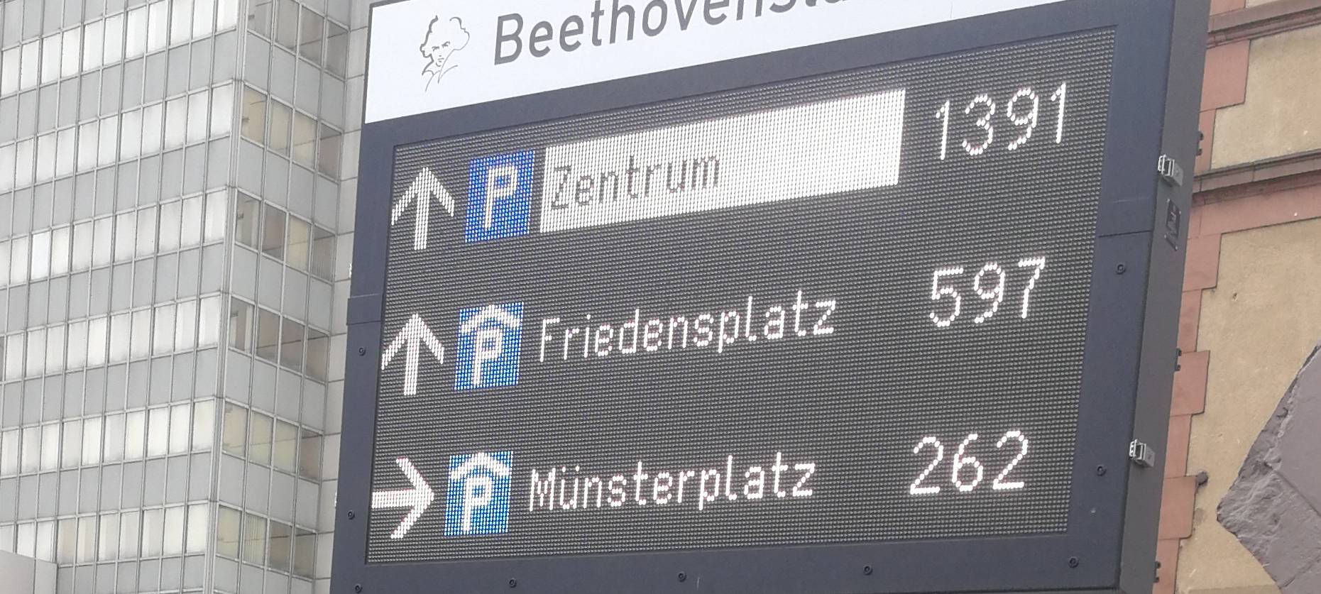 Bonn-Endenich: "Feierabend-Parken" auf dem Aldi-Parkplatz