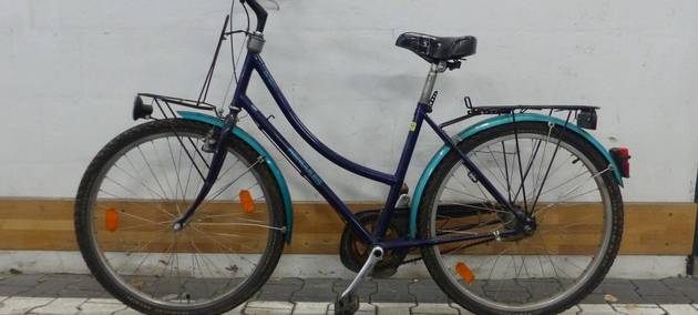 Wer kennt dieses Fahrrad? - Hinweise an das KK32 unter 0228 15-0.