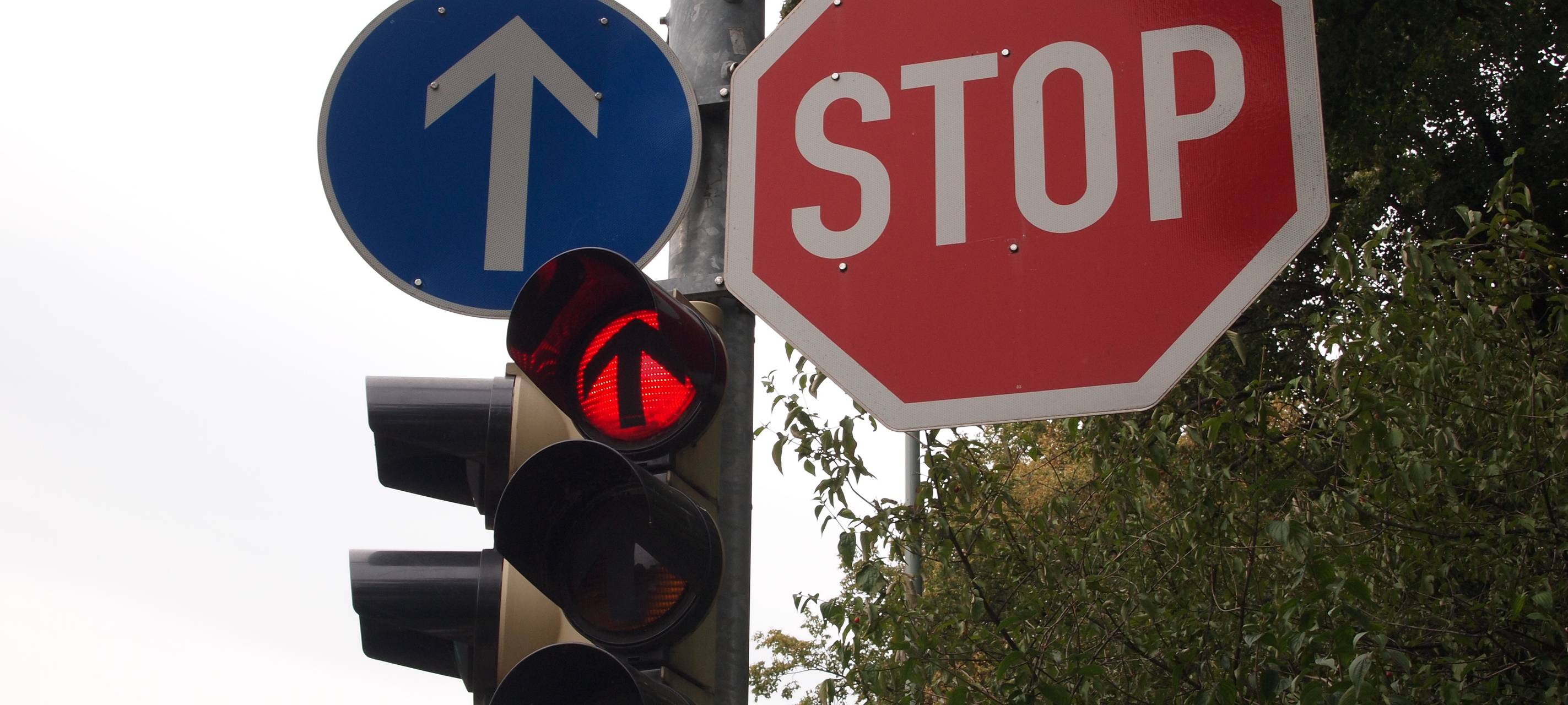 Ampel an Bonner Kreisverkehr bewährt