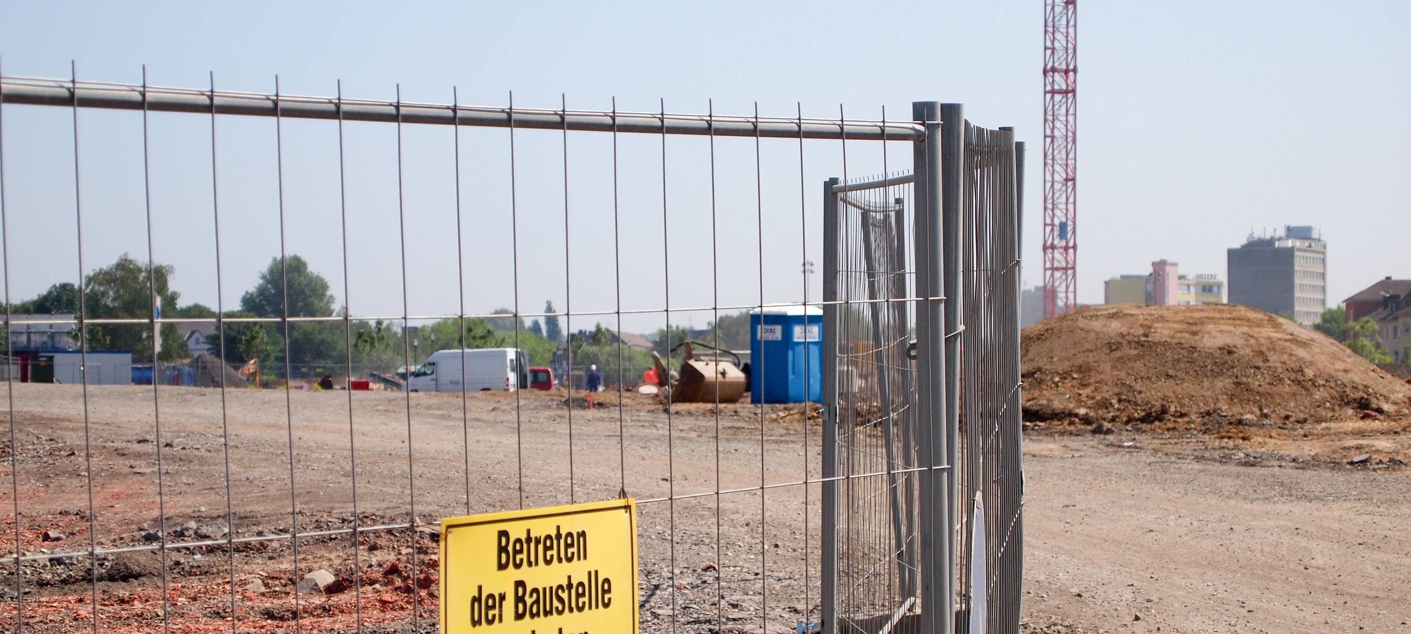 Siegburg-Kaldauen: Unbekannte klauen Baustellen-Klo