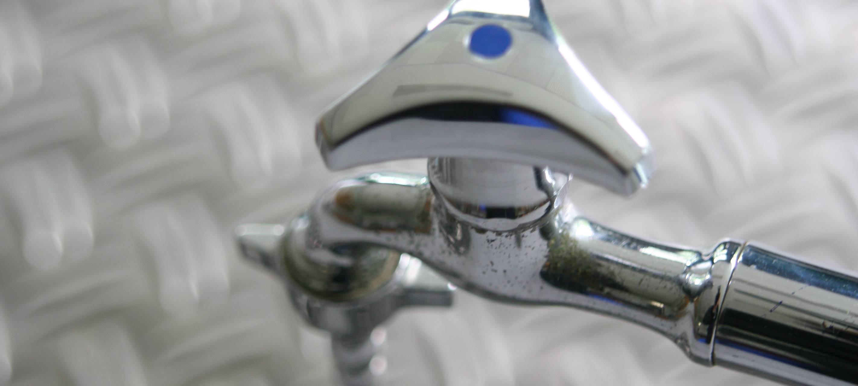 Realschule in Bonn-Hardtberg unter Wasser gesetzt