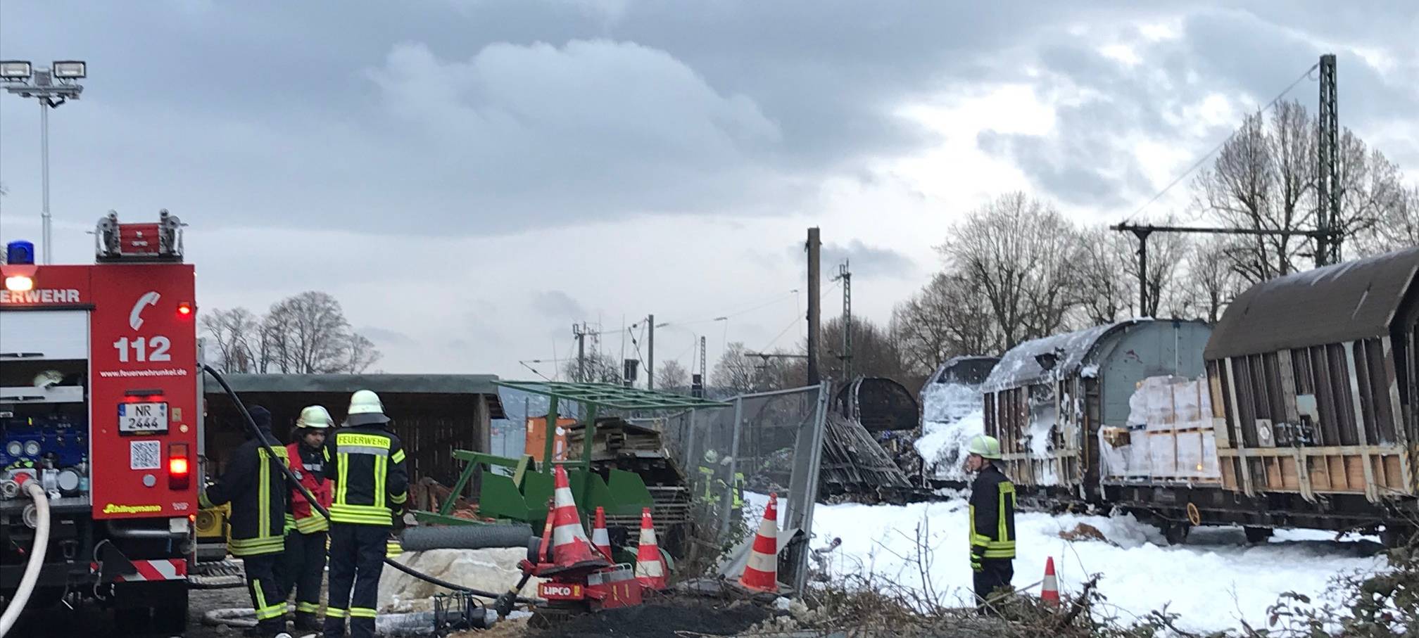 Brennender Güterzug im Bahnhof Unkel