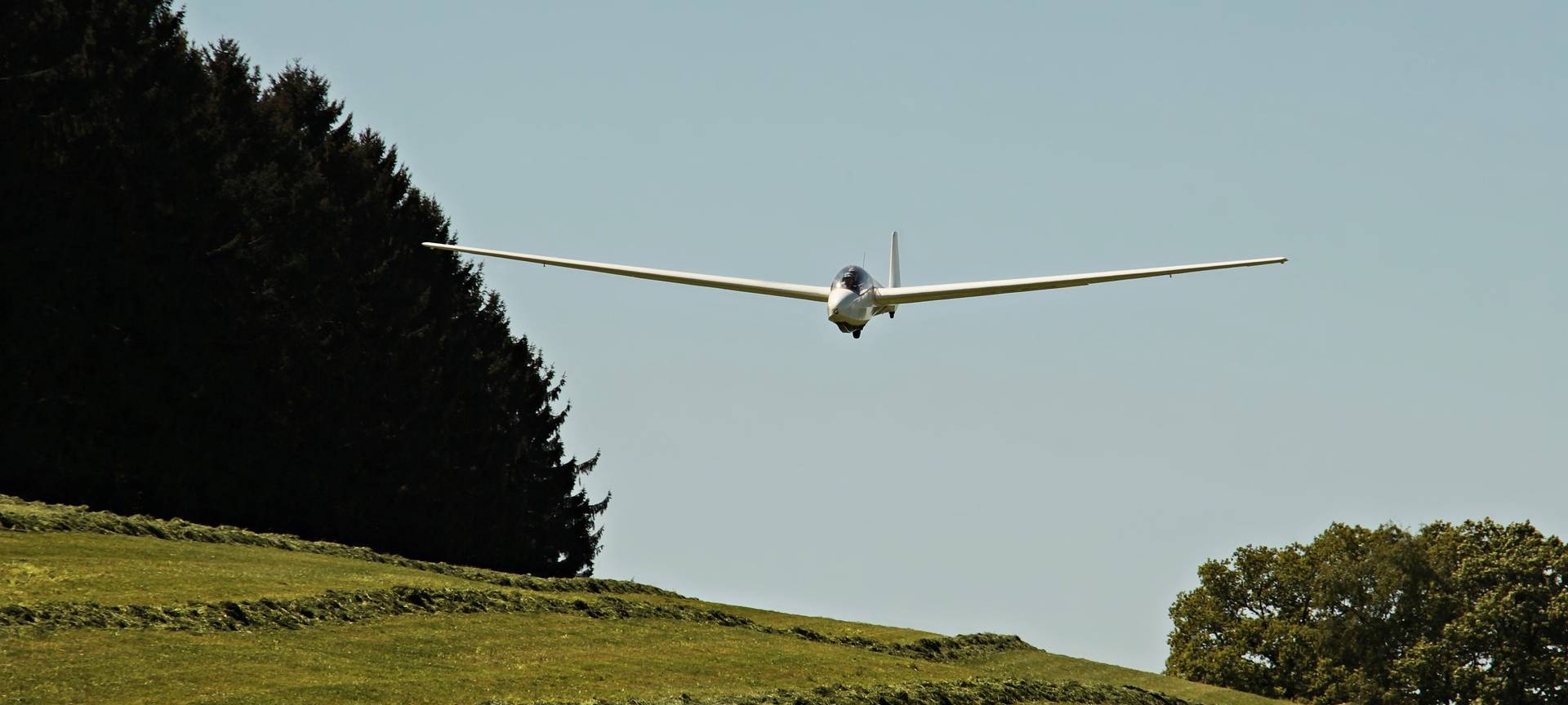 Segelflieger landet im Meßdorfer Feld in Bonn