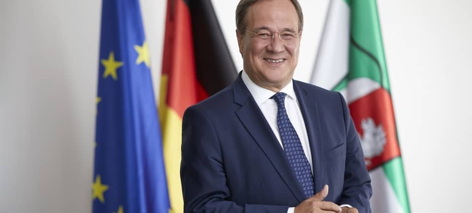 Bad Honnef: Armin Laschet wird zum Aalkönig gekrönt