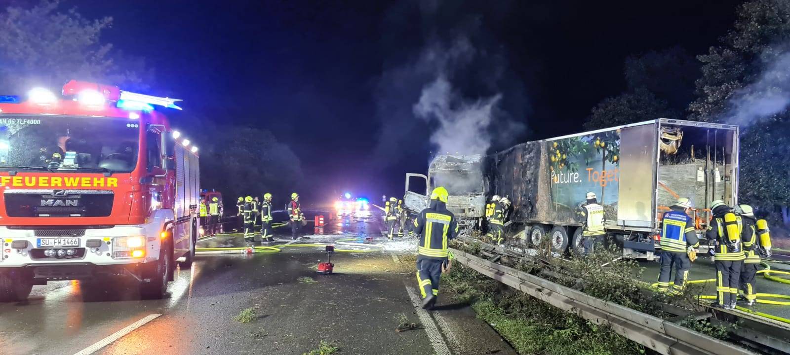 A3 bei Königswinter: LKW brannte - Vollsperrung aufgehoben