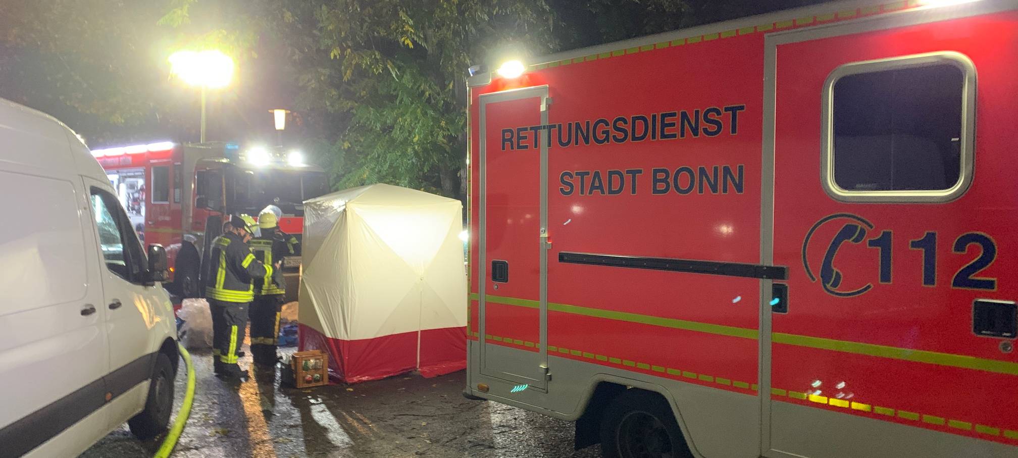 Großbrand in Bad Godesberg - fünf Verletzte