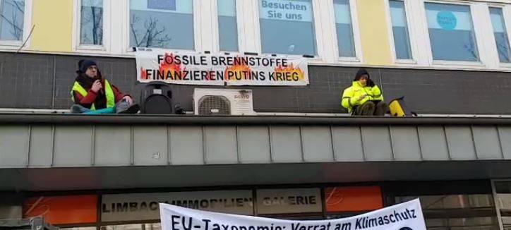 Extinction Rebellion demonstriert in Bonn