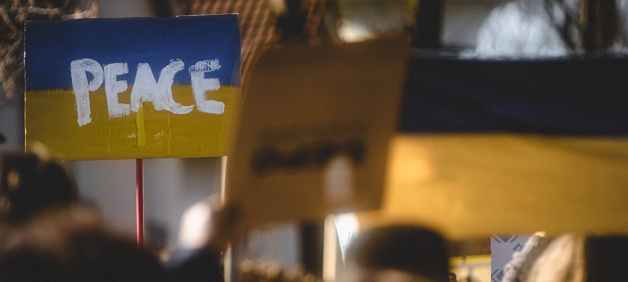 Fahrzeuge, Geld und Computer: Bonn bilanziert Cherson-Hilfe