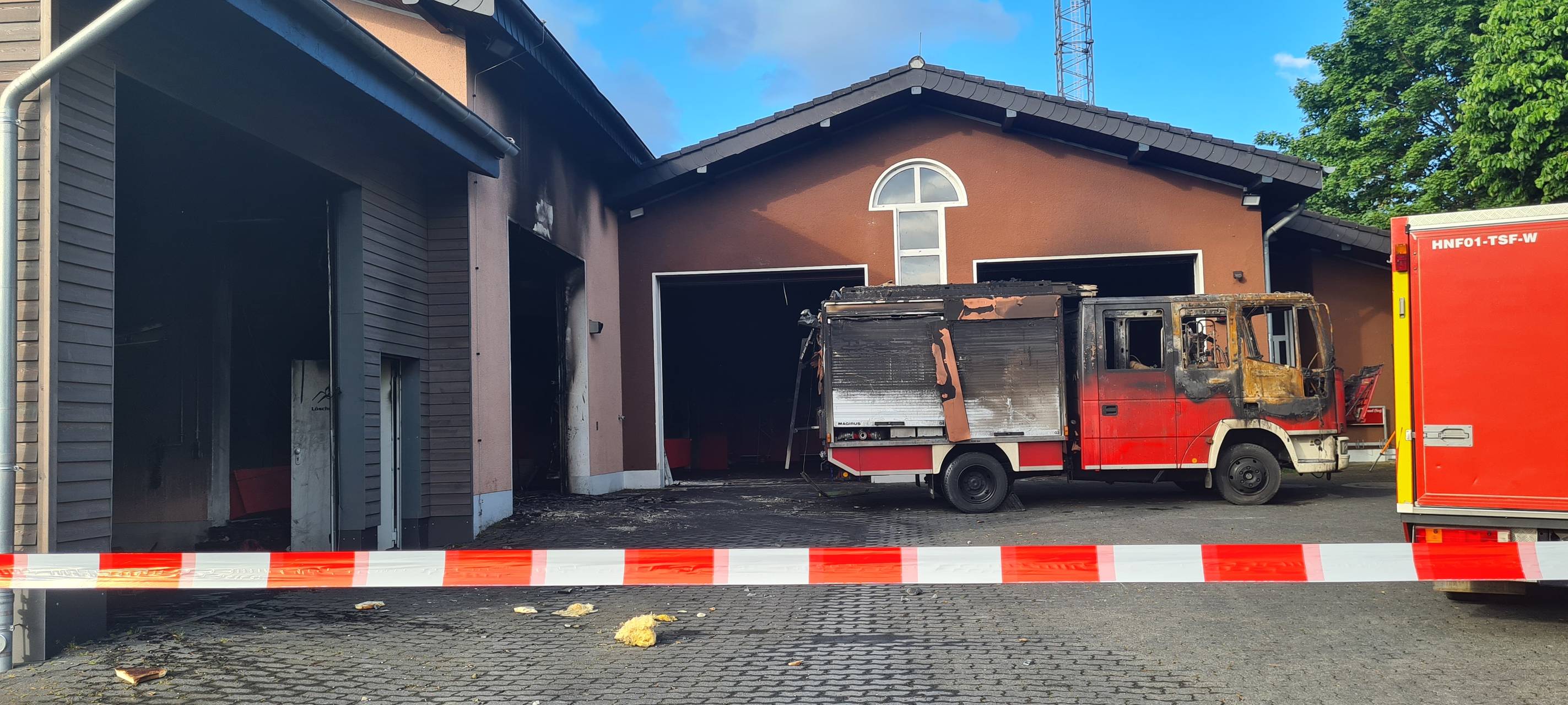 Hennef-Söven: Brand im Feuerwehrhaus