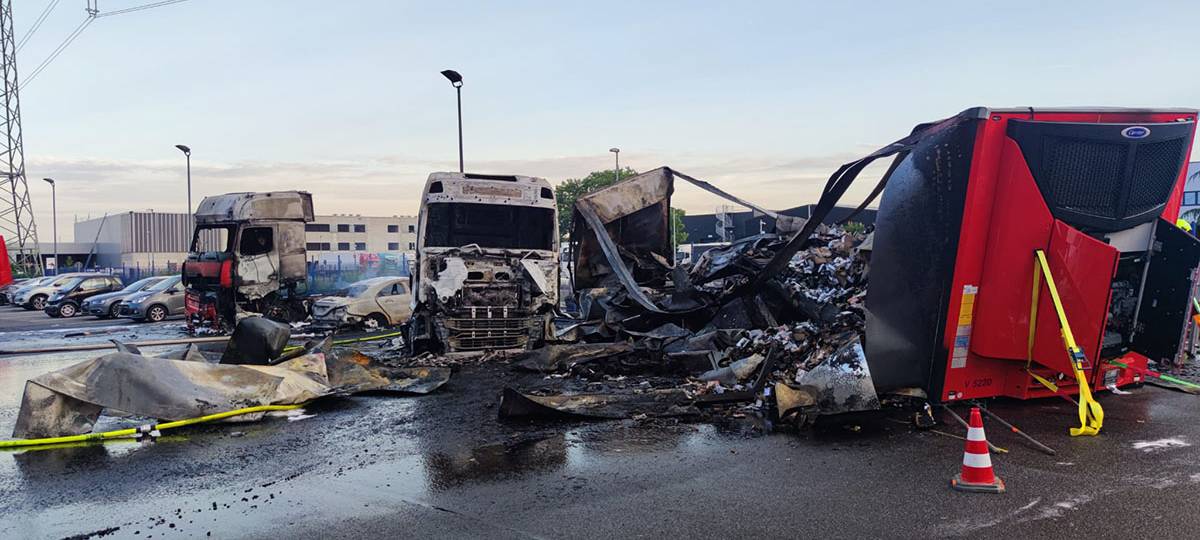 Fahrzeuge brannten bei einer Bornheimer Spedition