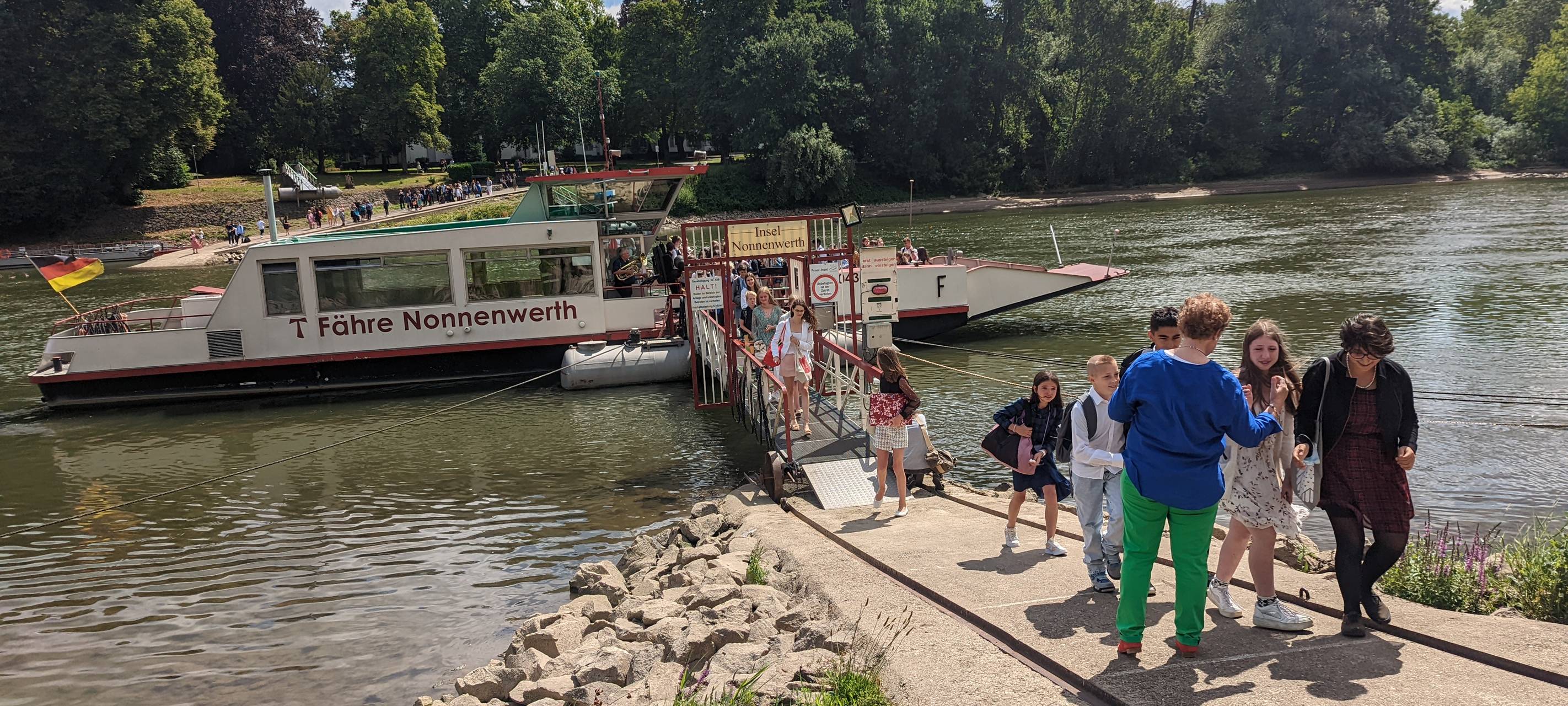 Demonstration für Nonnenwerther Gymnasium