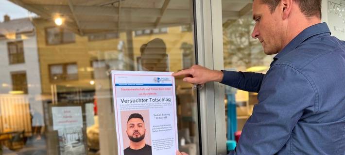 Plakate und Belohnung - Polizei sucht Tatverdächtigen