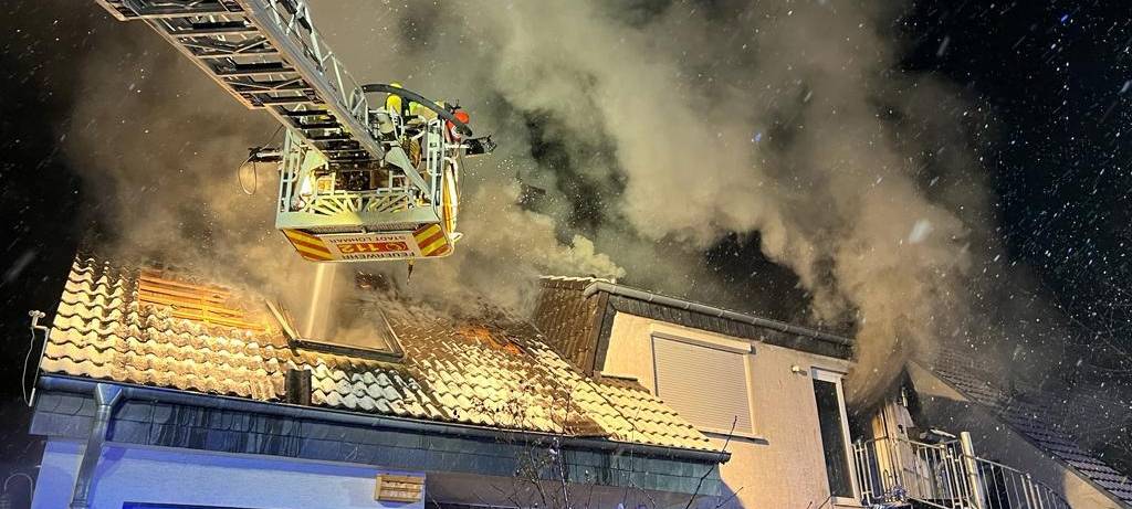 Er wollte die Katze retten: Ein Toter bei Feuer in Lohmar
