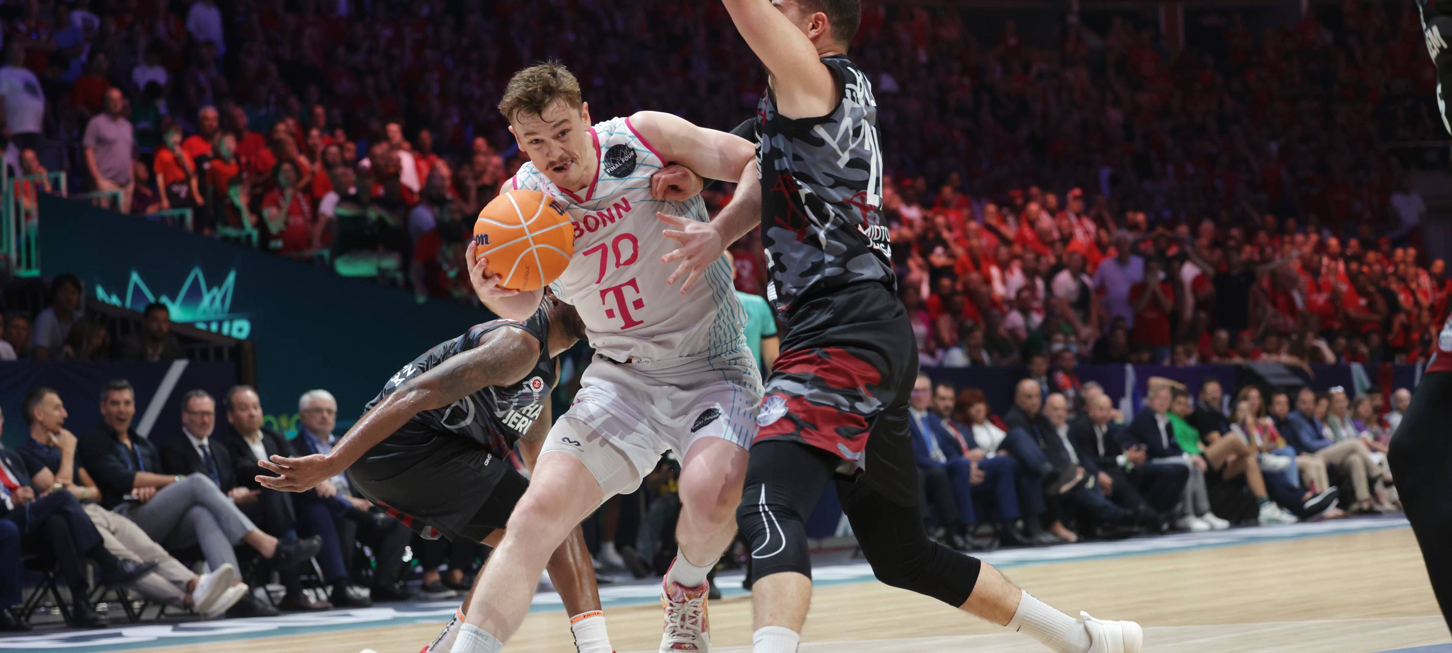 SIEGER! Die Baskets gewinnen die CL!