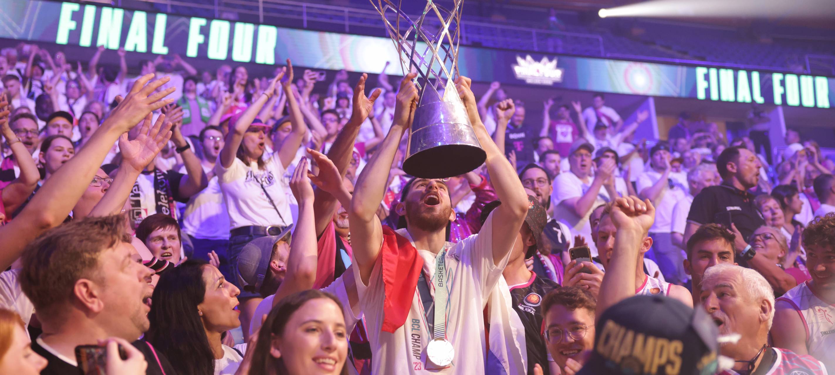 SIEGER! Die Baskets gewinnen die CL!